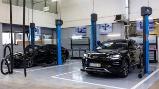 Официалният дилър на BYD за България инвестира активно в развитието на сервизния център на марката