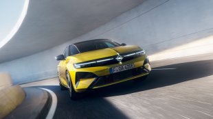 Следващият Opel Astra става кросоувър