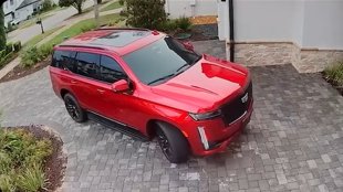 Крадци отмъкнаха 33 коли, оставени с ключовете в тях