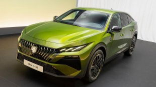 Peugeot обнови фастбека 408