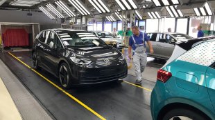 Volkswagen е готов да затвори 4 германски завода, за да излезе на печалба