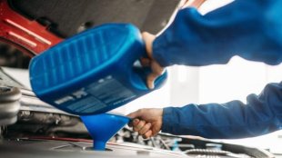 Renault пуска употребявано масло на пазара