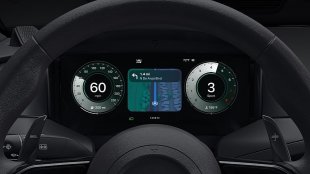 Apple пусна CarPlay Ultra, с който да управлява всичко в автомобила