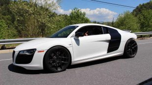 Американец размени рядко Audi R8 за покемони