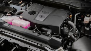 Удари с чук решават дали V6 на Toyota Tundra е здрав