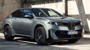 BMW представи iX4 &ndash; 612 к.с. и 3,9 секунди от 0 до 100
