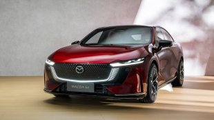 Електрическият седан Mazda краде клиенти на Volkswagen