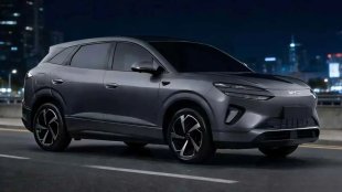 Този китайски plug-in хибриден SUV постига 220 км без бензин