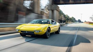 Шефът на Ford продава рядко De Tomaso Pantera