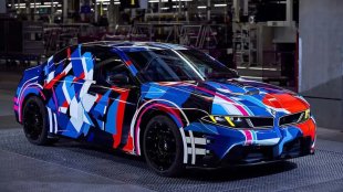 BMW показа електрическото M3