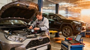 Какви слабости крие Toyota RAV4 (XA40)