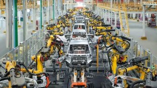 Шеф на Honda след посещение в Китай: "Нямаме шанс срещу тях"