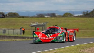 Mazda 767B за близо 2 милиона долара пламна на &bdquo;Лагуна Сека&ldquo;