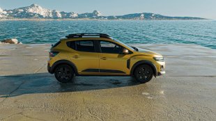 Dacia ускорява появата на хибридно Sandero Stepway