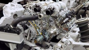 Новият V8 на Toyota идва, за да промени играта