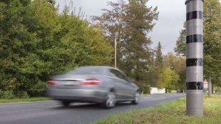 Камера за скорост с алкохол глобява 400 коли на ден