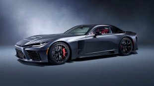 Новата суперкола на Toyota – V8 с 640 к.с. и лека алуминиева рамка