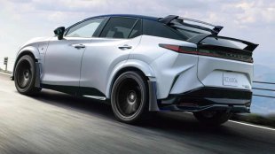 Lexus показа най-бързия си електромобил