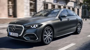 Mercedes-Benz обнови C-Class 