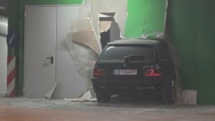 BMW предизвика абсурдна катастрофа в столичен мол