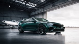 Genesis показа уникално комби