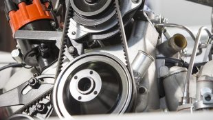 Какво е демпферна шайба и кога трябва да я смените