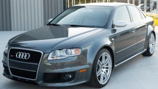 18-годишно Audi RS 4 беше продадено по-скъпо от ново