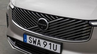 Volvo вкарва над 76 000 коли в сервизите си