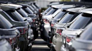 Високите цени и слабото търсене стряскат производителите