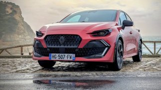 Новото Renault Clio: Пълна ли е промяната?