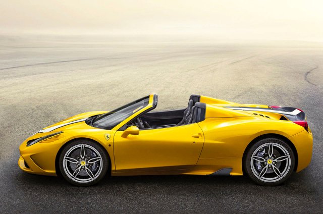 Откритото Ferrari 458 Speciale A тежи 1340 кг