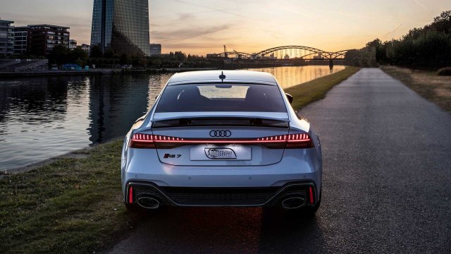 Защо Audi лъже за ускорението на RS7?