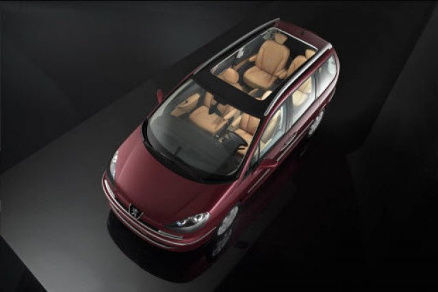 Peugeot леко обнови 807