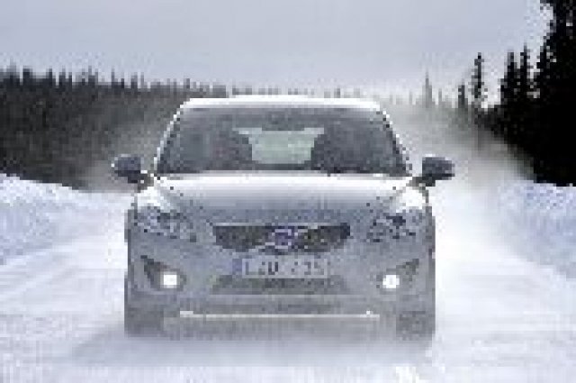 Екстремни зимни тестове за Volvo C30 Electric
