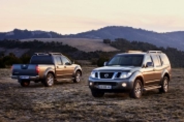 Nissan модернизира европейските Pathfinder и Navara