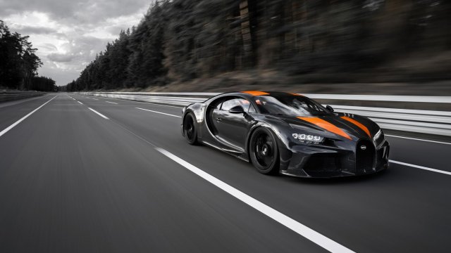 Bugatti Chiron вдигна 490 км/ч