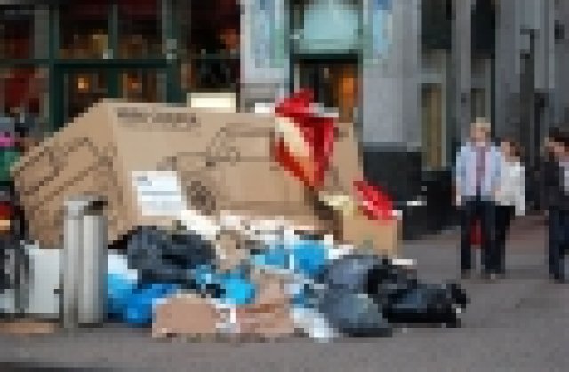 Рекламират Mini с отпадъци