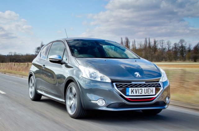 Peugeot ще пусне R-версия на 208