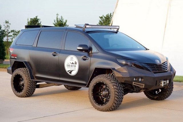 Toyota чифтоса Tacoma и Sienna