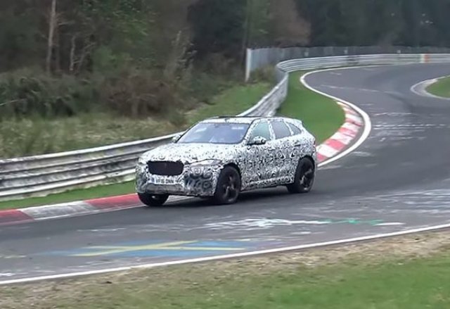 Показаха на видео най-бързия кросоувър на Jaguar
