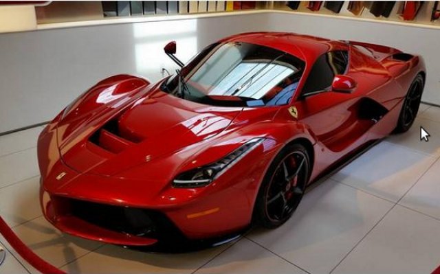 Показаха новата кола на Люис Хамилтън