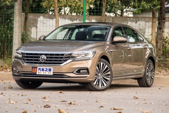 Новият VW Passat излезе със старите мотори