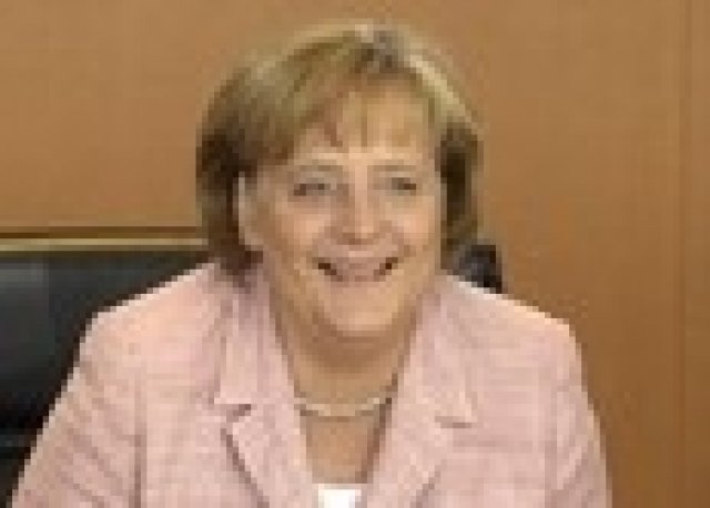 Канцлерът разкритикува китайските плагиати