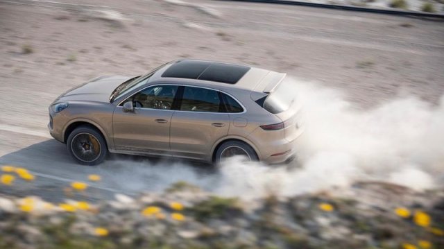 Porsche постави рекорд на все още несъществуваща писта