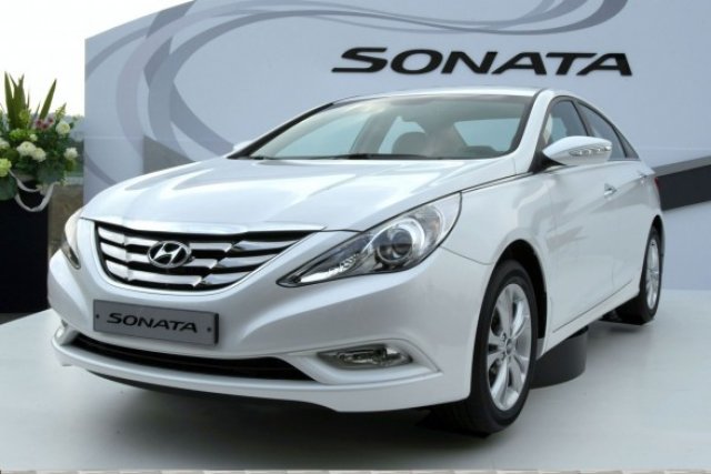 Hyundai готви Sonata-lite