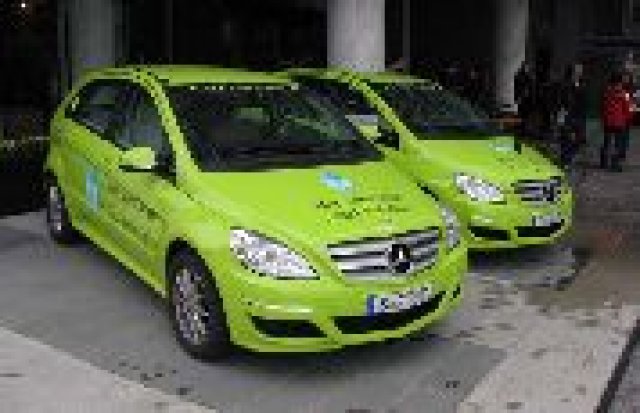 Daimler и Bosch ще правят електромотори