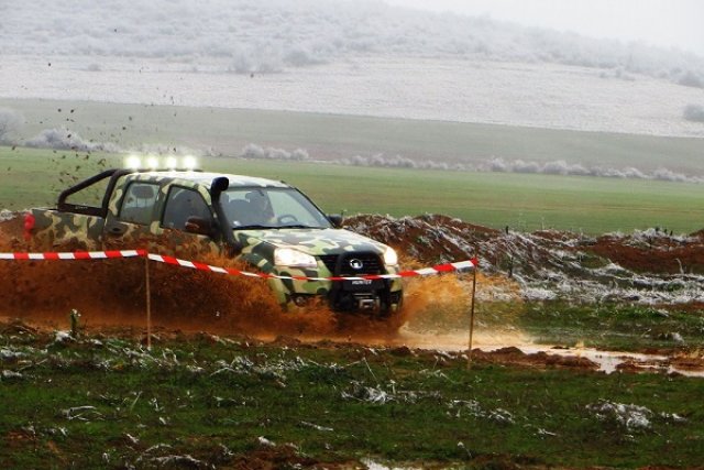 Чуждестранни журналисти изпробваха колите Great Wall