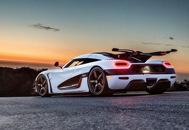 Хиперколата Koenigsegg One:1 бе продадена 5 пъти по-скъпо