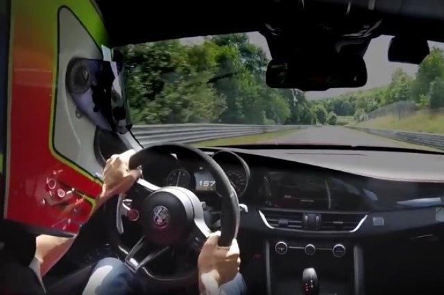 Най-бързият седан в света е италиански