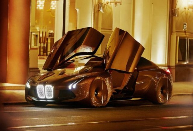 BMW ще търси помощ отвън, за да настигне Tesla